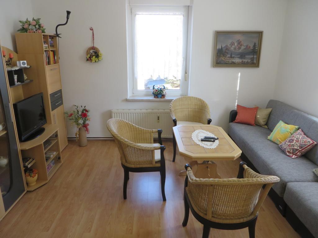 Ferienwohnung Zahn Oelsnitz  Zewnętrze zdjęcie
